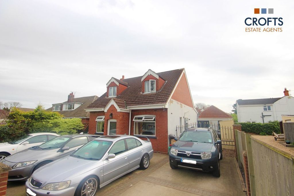 Property photo 1 of 14 Front