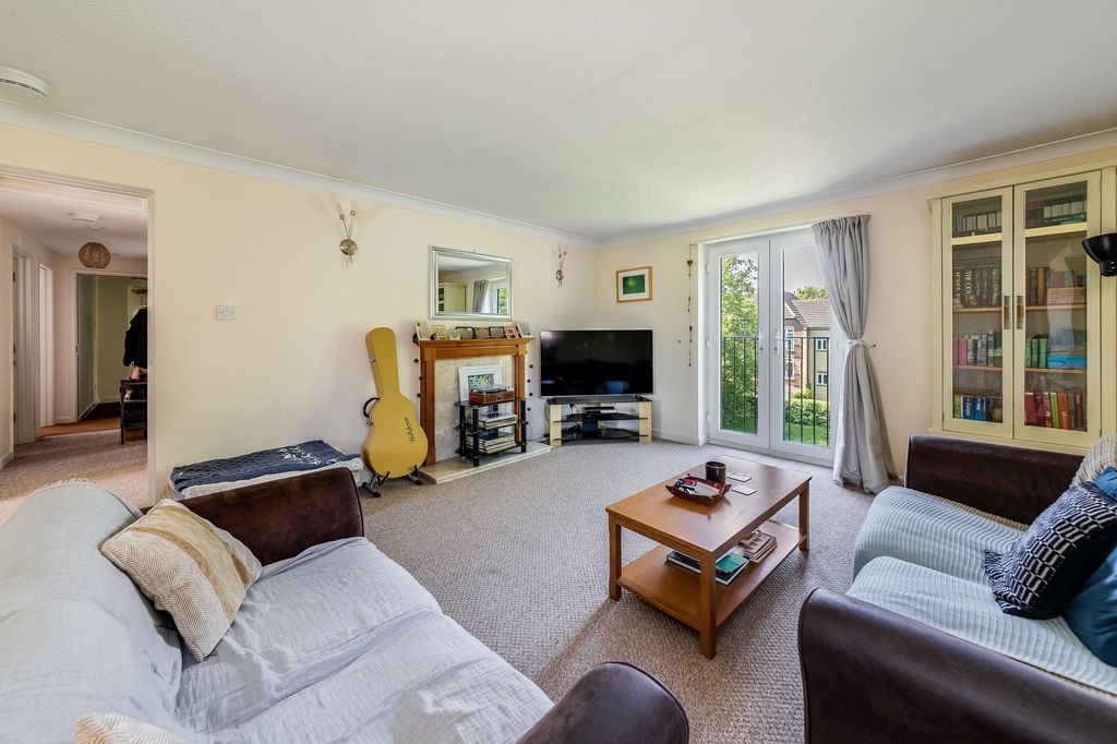 Property photo 2 of 19