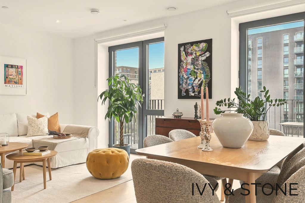 Property photo 1 of 23 4474700