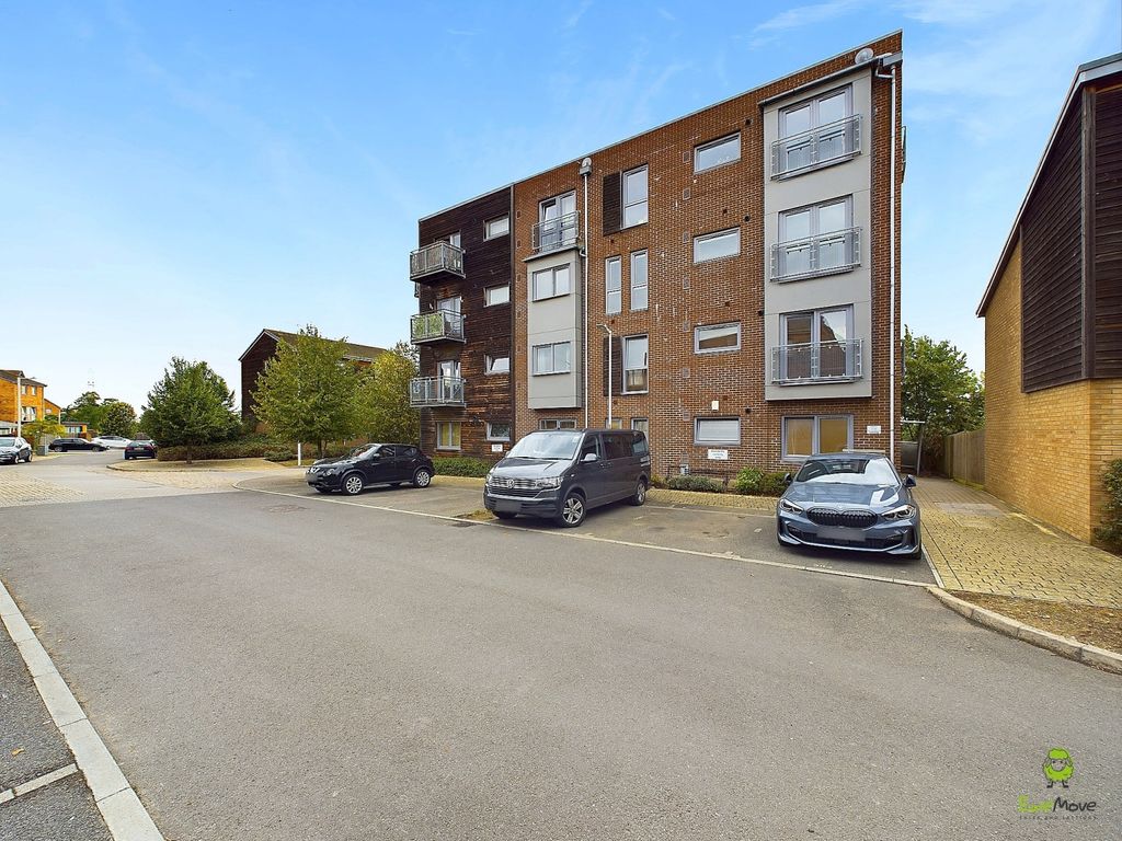 Property photo 3 of 13 Presented By Clinton At Ewemove Bexleyheath And Da