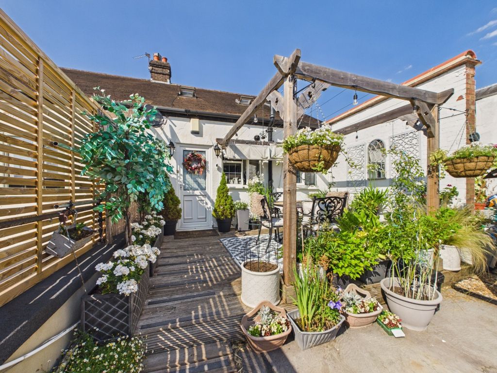 Property photo 1 of 11 5267391
