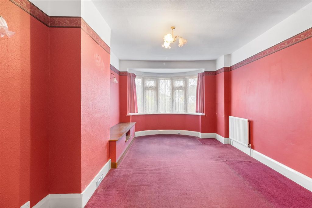 Property photo 3 of 14 Living Room