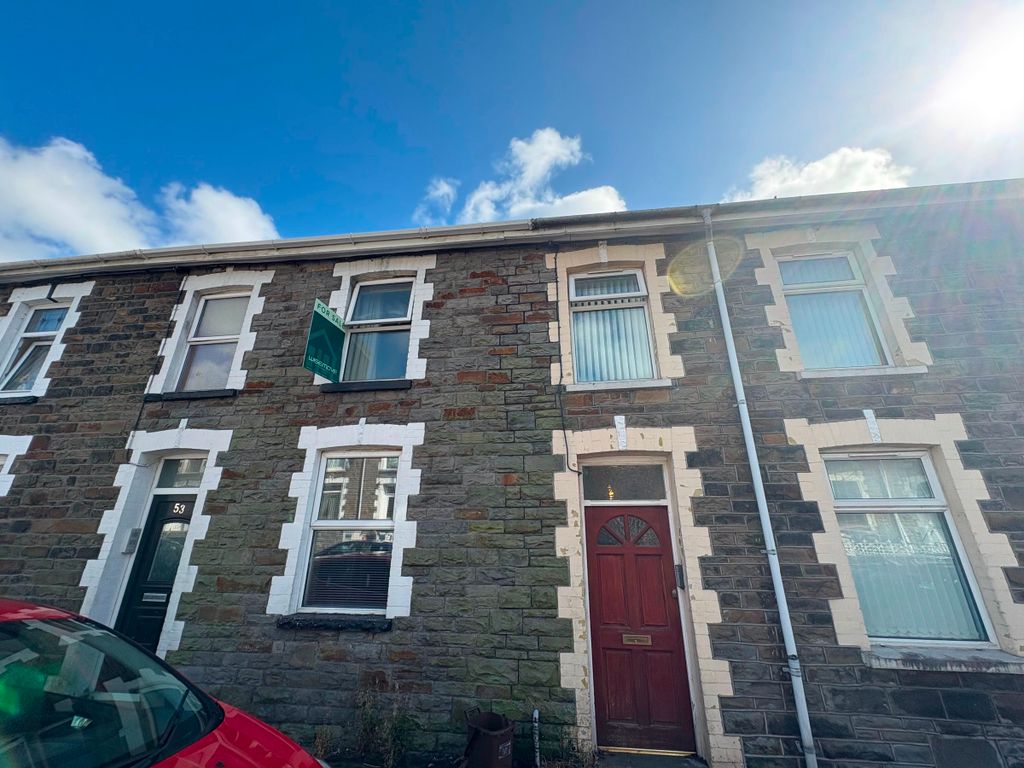 Property photo 2 of 3