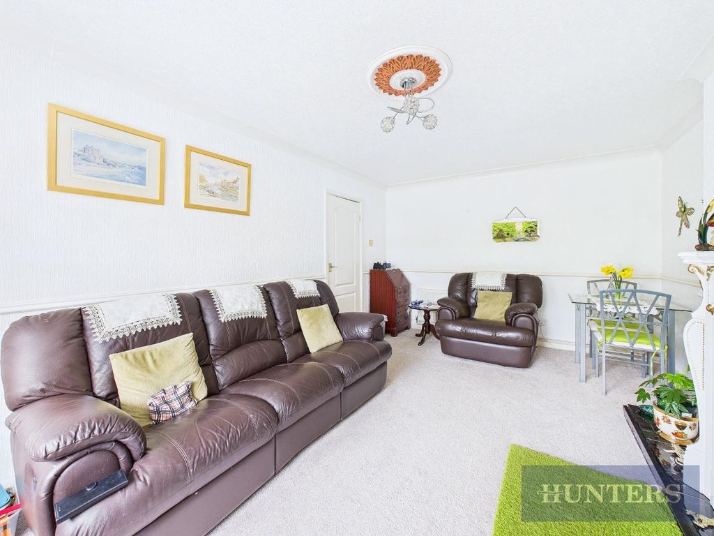 Property photo 3 of 15 Cam05316G0-Pr0012-Still012.Jpg