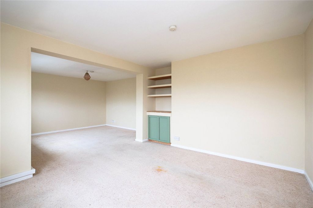 Property photo 2 of 9 Picture No. 08
