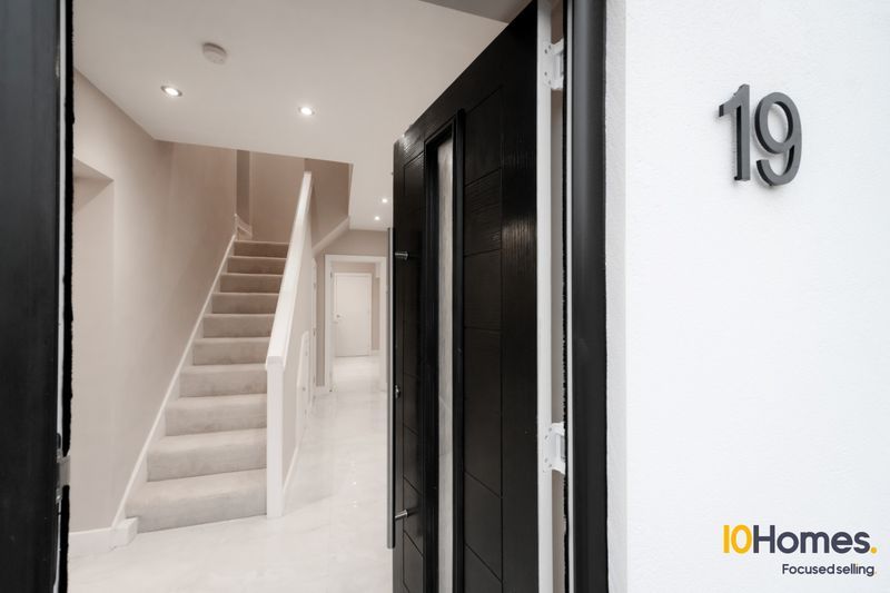 Property photo 3 of 41 Photo 61