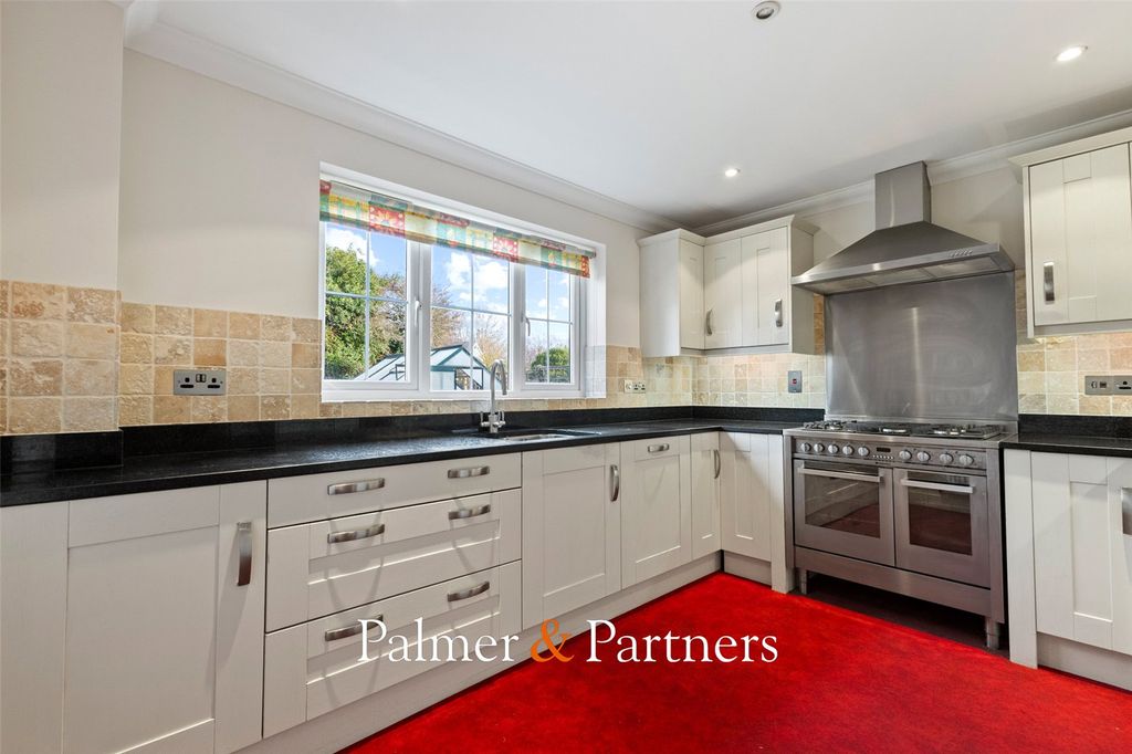 Property photo 3 of 29 Picture No. 14