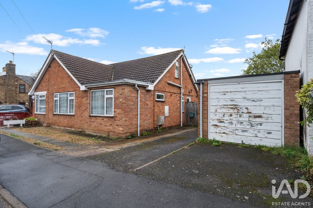 Property photo 2 of 24