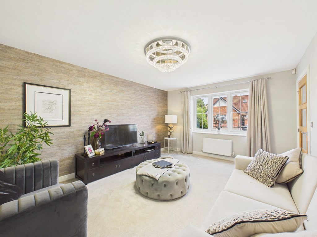 Property photo 2 of 28 5419384
