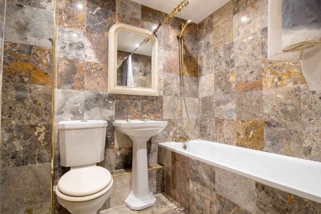Property photo 2 of 10 Jpg