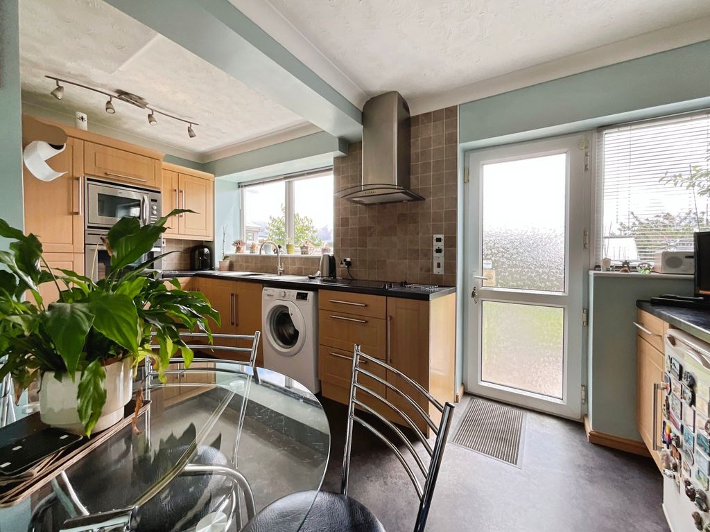 Property photo 3 of 22 Img_6951