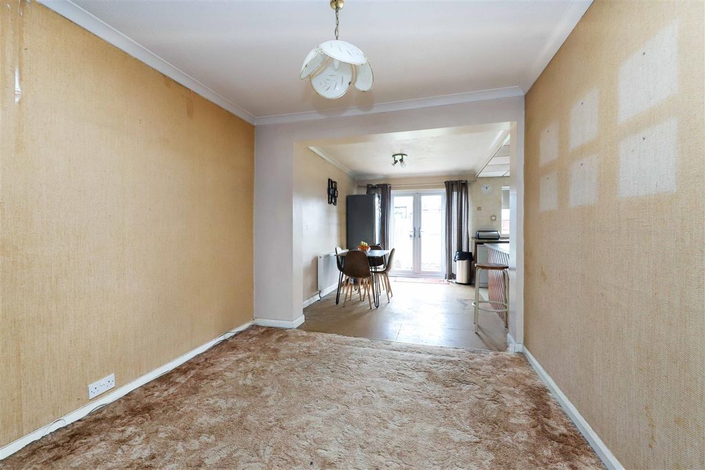 Property photo 3 of 12 Living Room