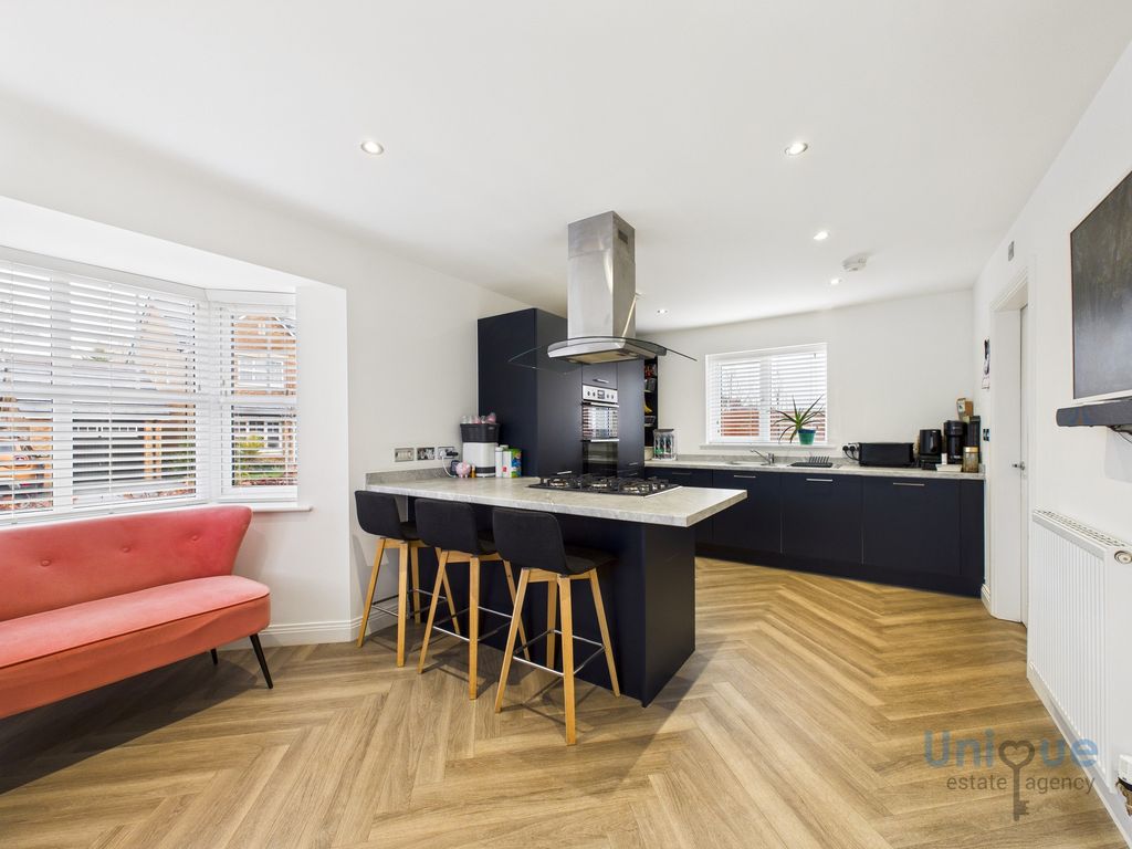 Property photo 2 of 25