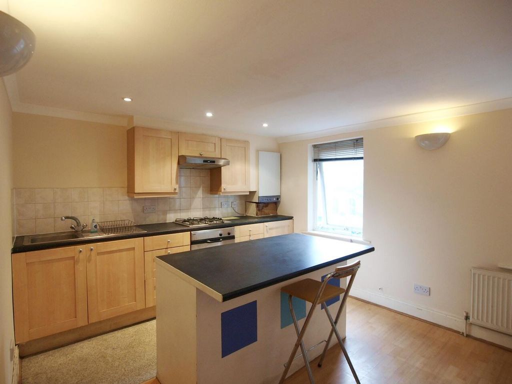 Property photo 1 of 5 Kitchen