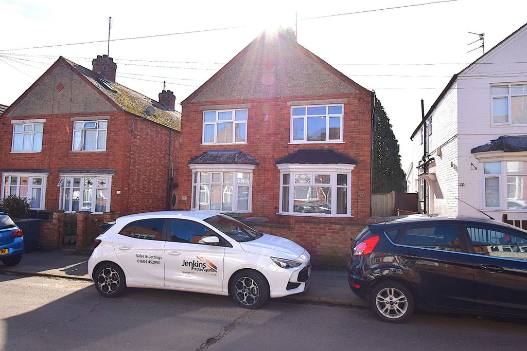 Property photo 1 of 22