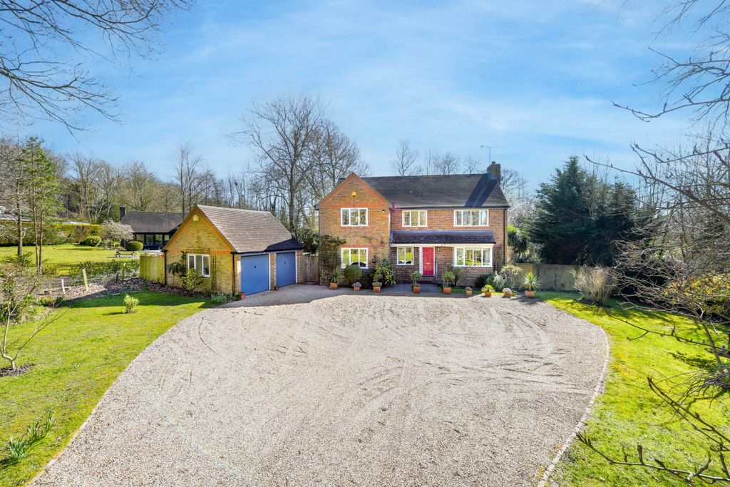 Property photo 1 of 41