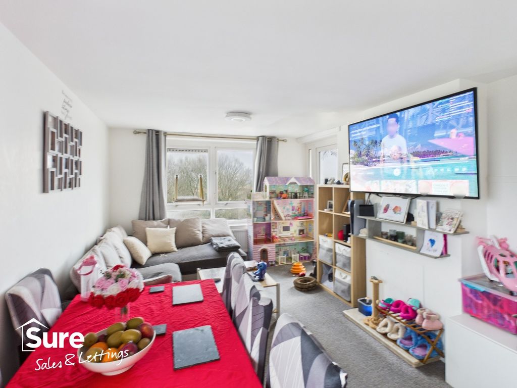 Property photo 3 of 11 4851663