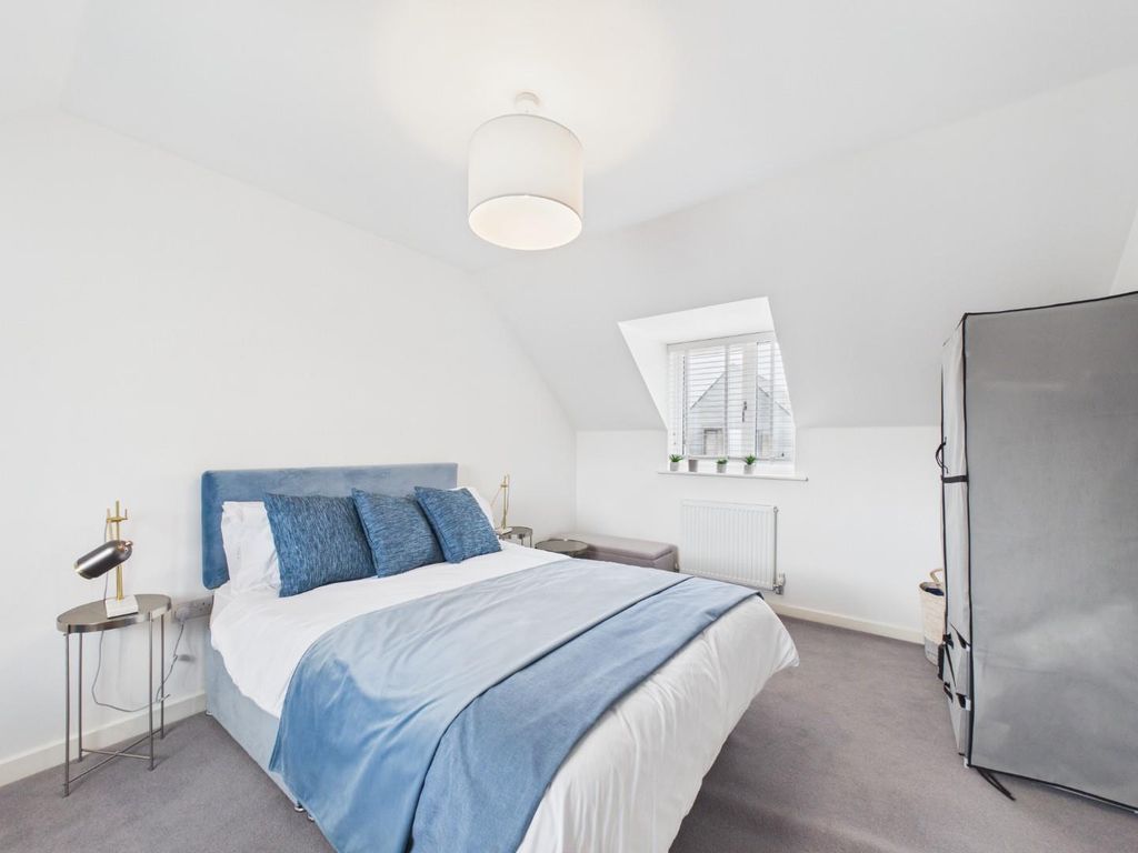 Property photo 3 of 21 Cam05010G0-Pr0059-Still032.Jpg