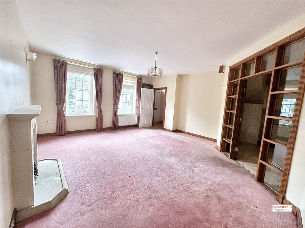 Property photo 3 of 18 Picture No. 23