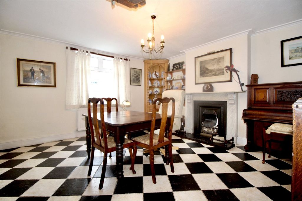 Property photo 2 of 16 Dining Room