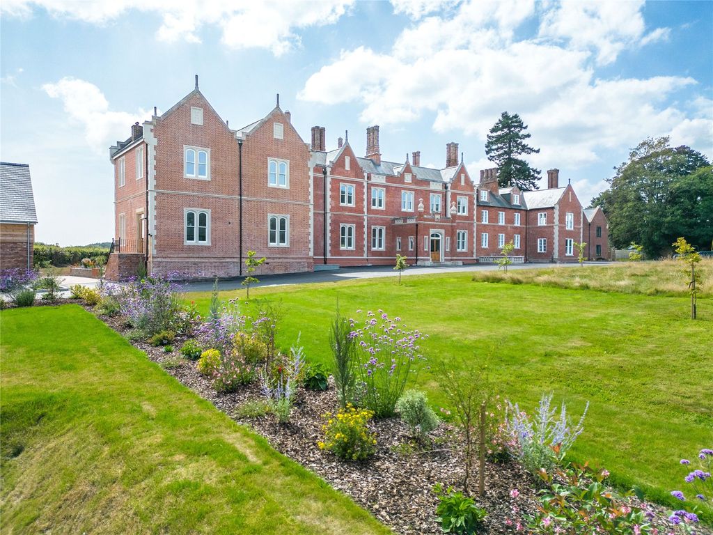 Property photo 1 of 10 Salston Manor