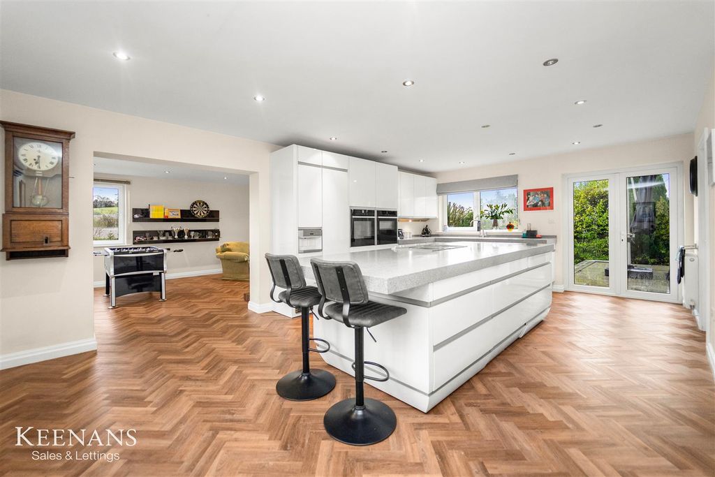 Property photo 3 of 80 3.Jpg