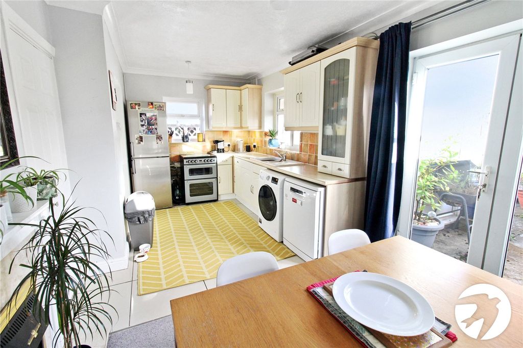 Property photo 3 of 13 Picture No. 06