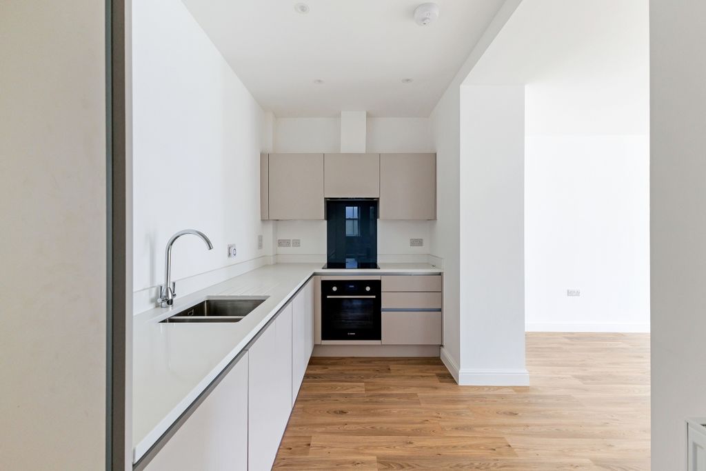 Property photo 2 of 8 88867_Flat 2 9 Ne...