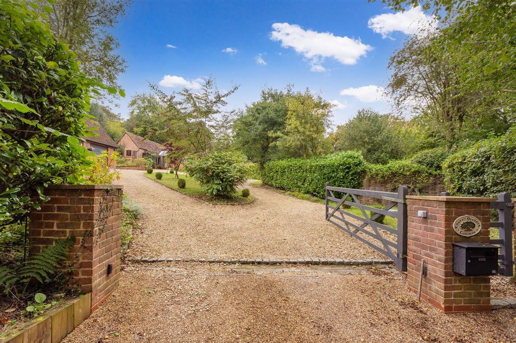 Property photo 2 of 18