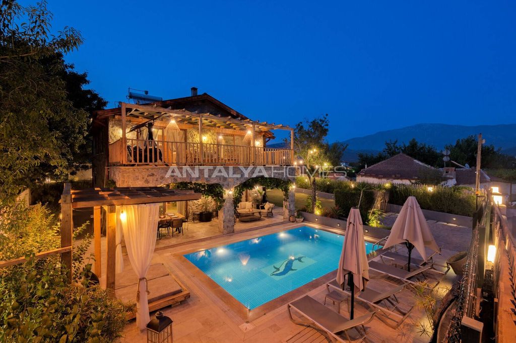 Property photo 1 of 33