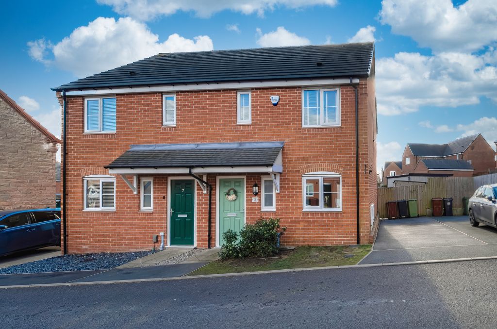Property photo 1 of 16 Advert-122