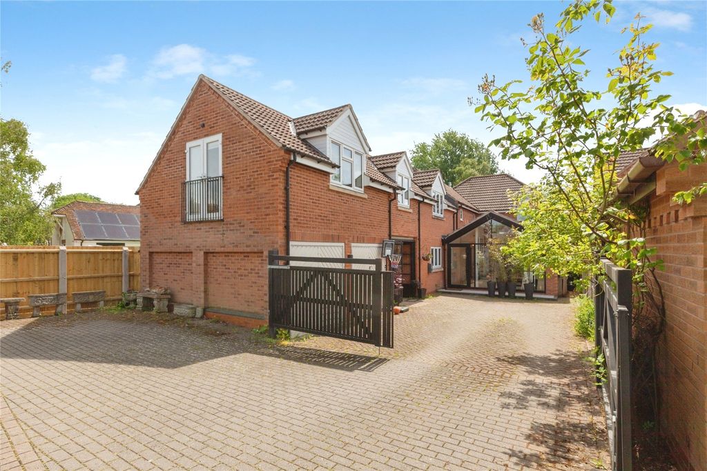 Property photo 1 of 32 Picture No. 40