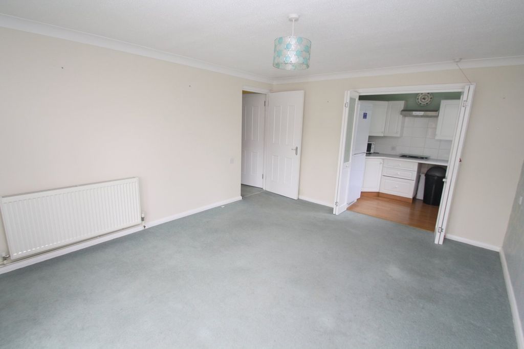 Property photo 3 of 9