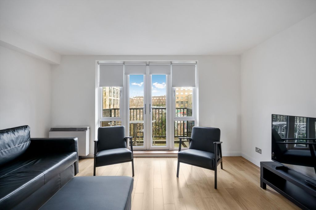 Property photo 2 of 14 Image