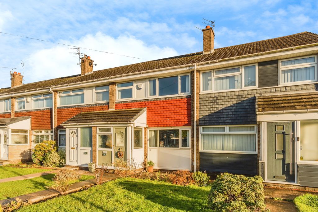 Property photo 1 of 17 Front View