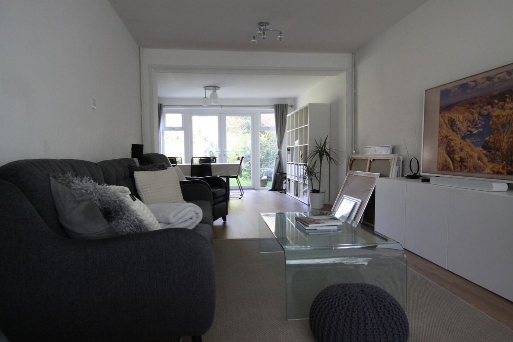 Property photo 3 of 19