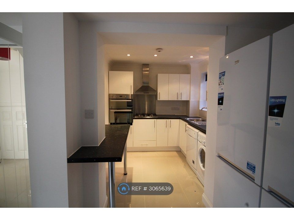 Property photo 1 of 15 Kitchen