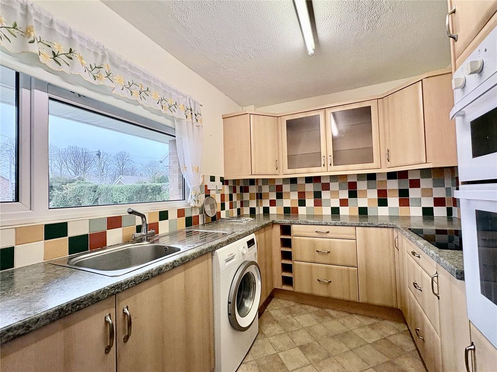 Property photo 3 of 17 Picture No. 25