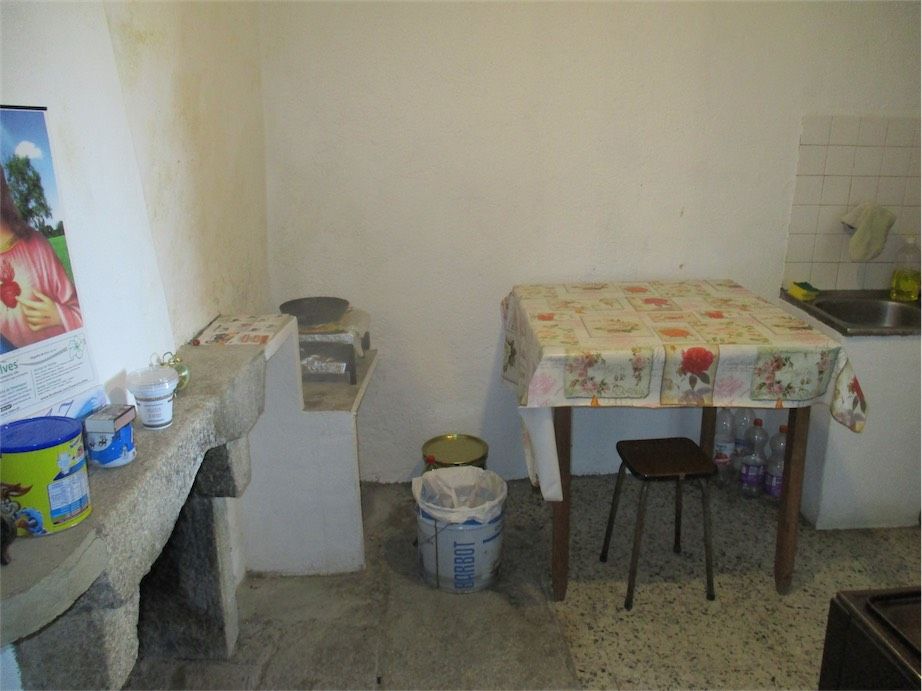 Property photo 3 of 37