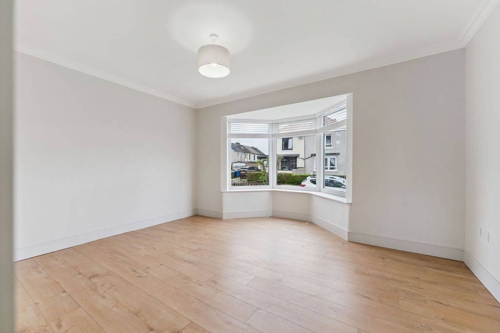 Property photo 2 of 26