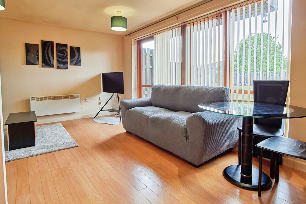 Property photo 3 of 15