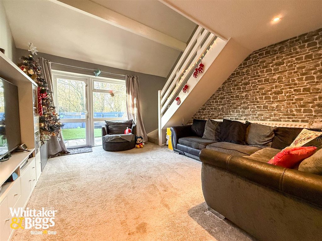 Property photo 2 of 22 20251202_134840826_Ios.Jpg