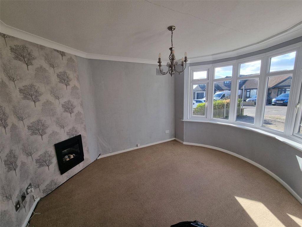 Property photo 3 of 17 Picture No. 14