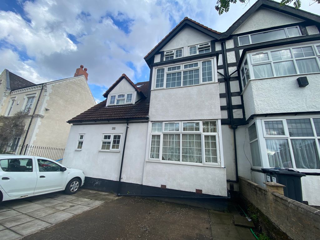 Property photo 1 of 6