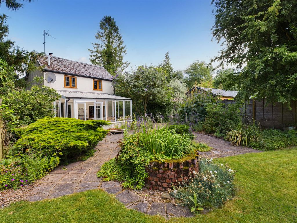 Property photo 1 of 13 Cam00637P1-Pr0230-Still09.Jpg