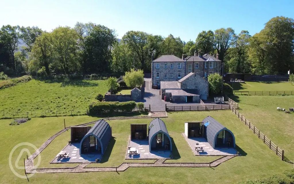 Property photo 1 of 8