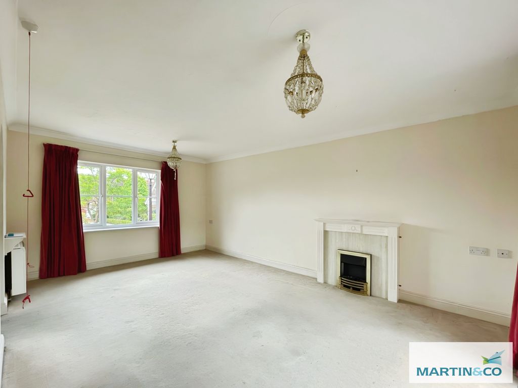Property photo 2 of 20 957A9d4B-Living 20Room 202