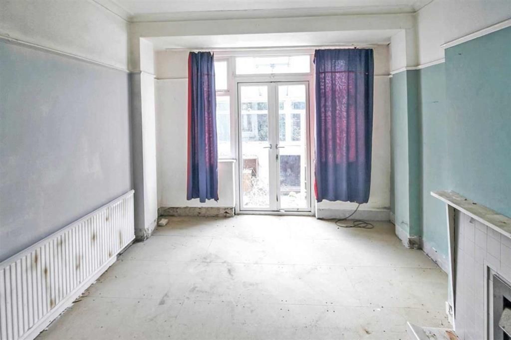 Property photo 3 of 5