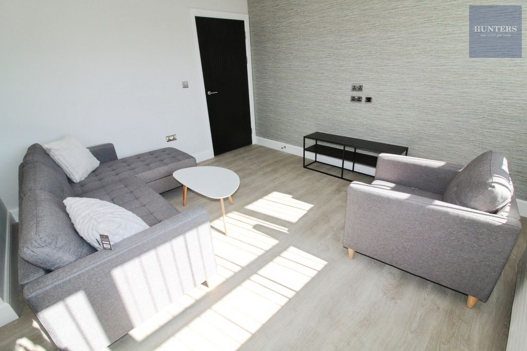 Property photo 2 of 8 Living Room