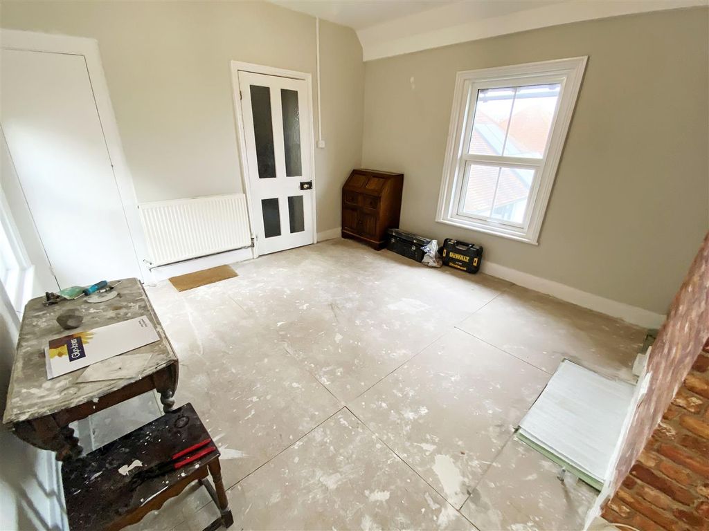Additional image 4 of 2 bed flat for saleNorfolk Road, Littlehampton BN17